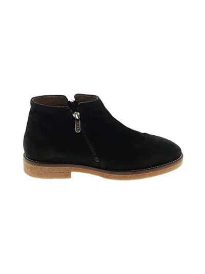 Pre-owned Italeau Ankle Boots In Black
