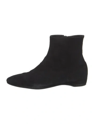 Pre-owned Italeau Suede Chelsea Boots In Black