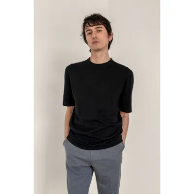 Italic Thomas Featherlight Tee In Black