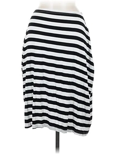 Pre-owned Itzy Ritzy Casual Skirt In Black