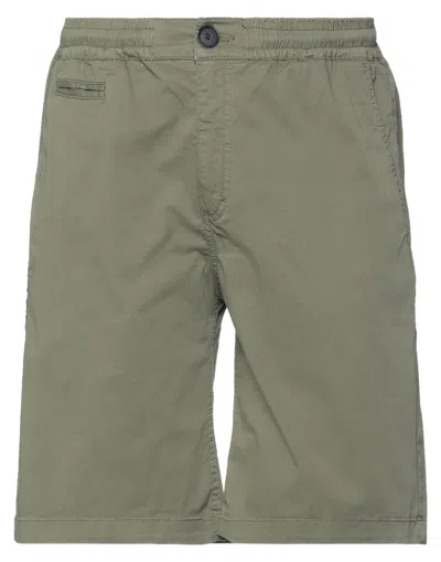 Iuter Man Shorts & Bermuda Shorts Military Green Size Xs Cotton, Elastane