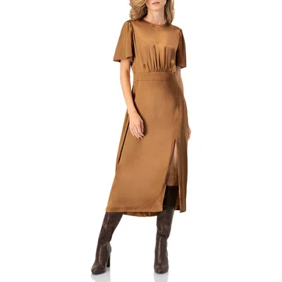 Ivonne Short Sleeve Satin Midi Dress In Brown