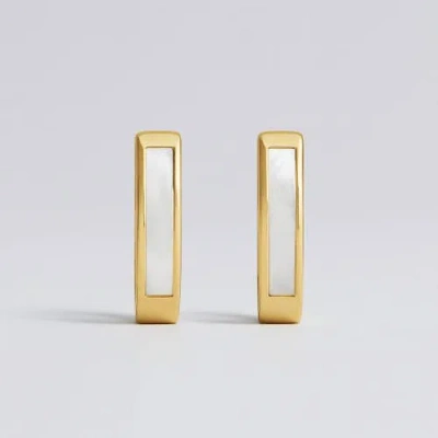 Ivy & Pearl Co. The Ashford Pearl Inlay Hoops In Gold