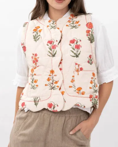 Ivy Jane Quilted Scallop Vest In Ivory In Neutral