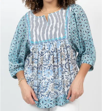 Ivy Jane Three-quarter Sleeves Top In Blue