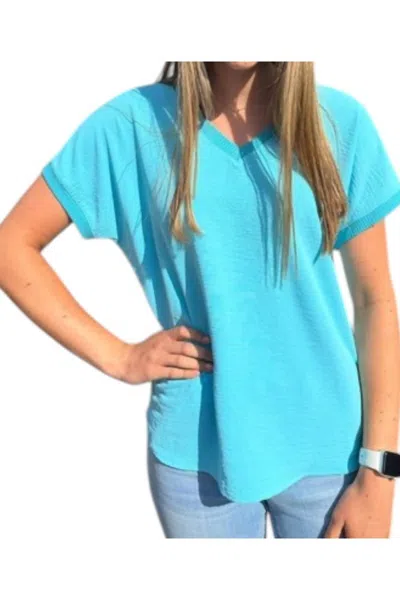 Ivy Jane Women's V-neck Ribbed Trim Tee In Blue