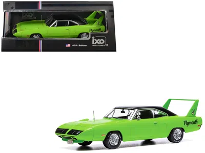 Ixo 1970 Plymouth Road Runner Superbird Green With Black Vinyl Top 1/43 Diecast Model By  Models In Multi