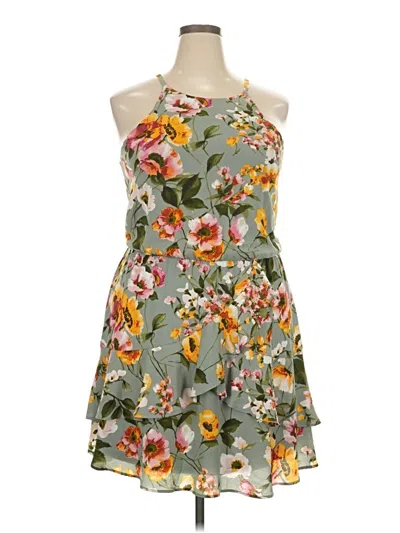 Pre-owned Iz Byer Casual Dress In Green