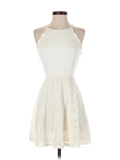 Pre-owned Iz Byer Cocktail Dress In Ivory