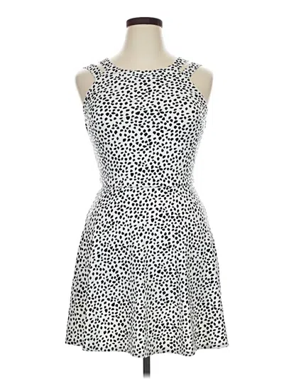 Pre-owned Iz Byer Cocktail Dress In White