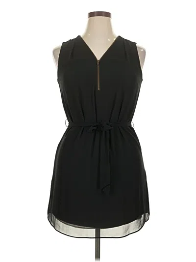 Pre-owned Iz Byer Sleeveless Blouse In Black