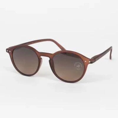 Izipizi #d The Iconic Round Sunglasses In Mahogany In Brown