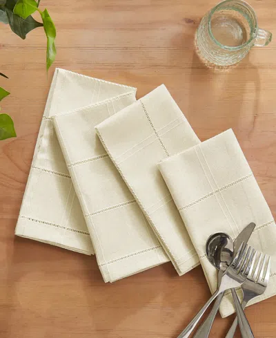 Izod Chadwick Lurex Napkins, Set Of 4 In Linen Gold