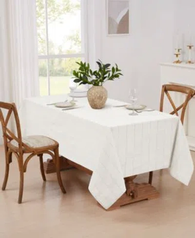 Izod Chadwick Table Linen Collection In White