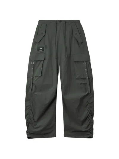 Izzue Buckle-detail Ruched Cargo Pants In Green
