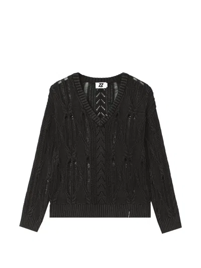 Izzue Cable-knit Distressed Sweater In Black