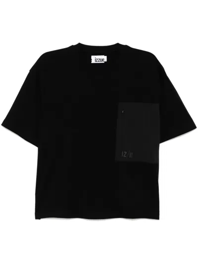 Izzue Embossed-logo T-shirt In Black