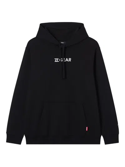 Izzue Embroidered-logo Hoodie In Black