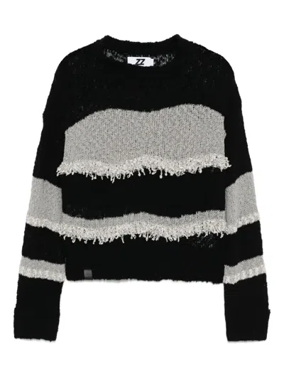 Izzue Knitted Top In Black