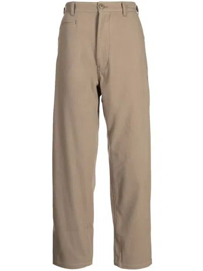 Izzue Logo-appliqué Straight-leg Trousers In Brown