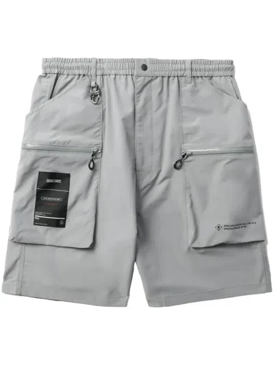 Izzue Logo-patch Cargo-pocket Shorts In 灰色