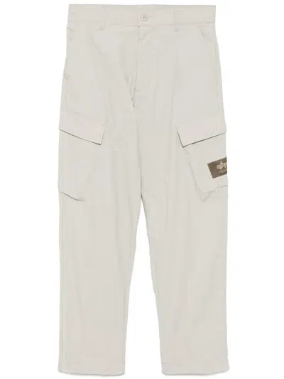 Izzue Logo-patch Trousers In Grey
