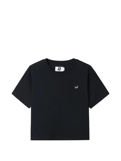 Izzue Logo-detail T-shirt In Black