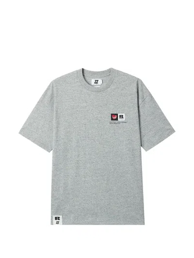 Izzue Patch T-shirt In Gray