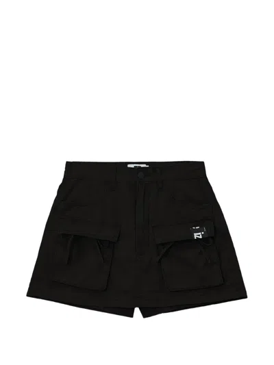 Izzue Pocket Button Shorts In Black