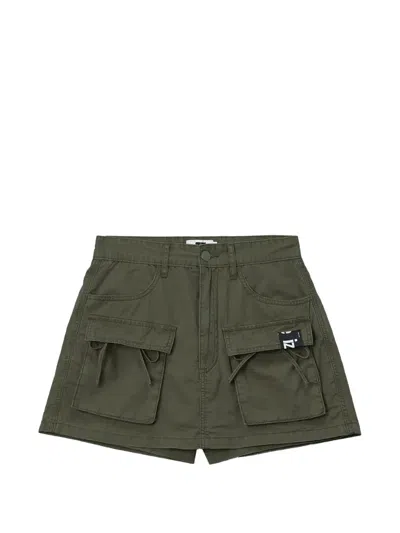 Izzue Pocket Cotton Shorts In Green