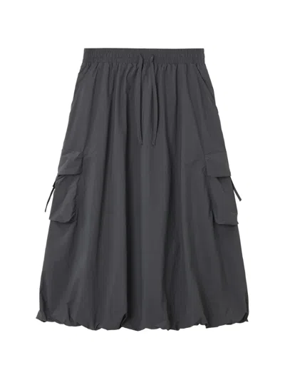 Izzue Pocket Skirt In Gray