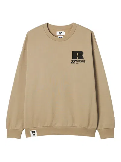 Izzue X Russell Athletic Logo-print Sweatshirt In Neutral