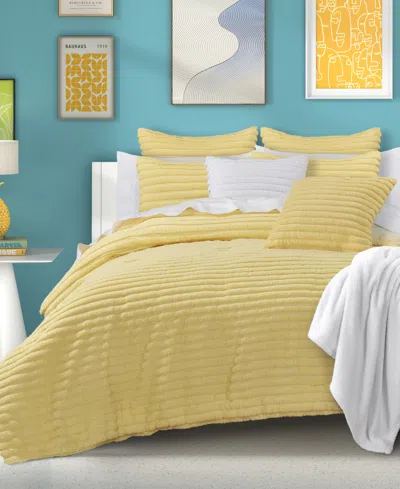 J By J Queen Bold Darby 3-pc. Comforter Set, Full/queen
