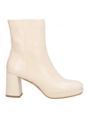 J D Julie Dee Woman Ankle Boots Ivory Size 11 Leather In White