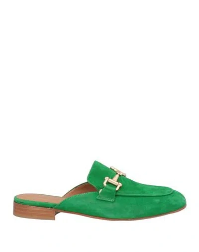 J D Julie Dee Woman Mules & Clogs Green Size 10 Leather