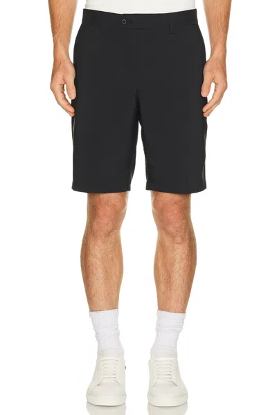 J. Lindeberg Mitch Shorts In Black