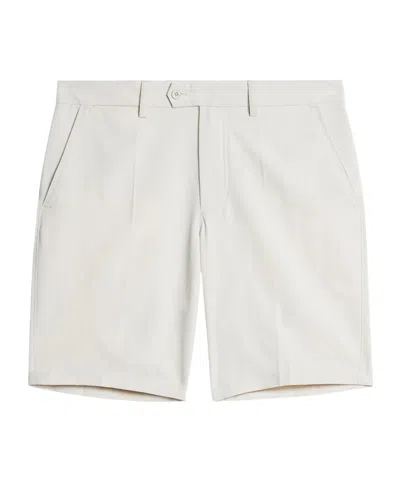 J. Lindeberg Mitch Shorts In White