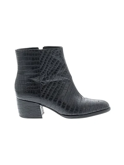 Pre-owned J. Mclaughlin Ankle Boots In Black