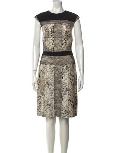 Pre-owned J Mendel Silk Knee-length Dress In Neutrals