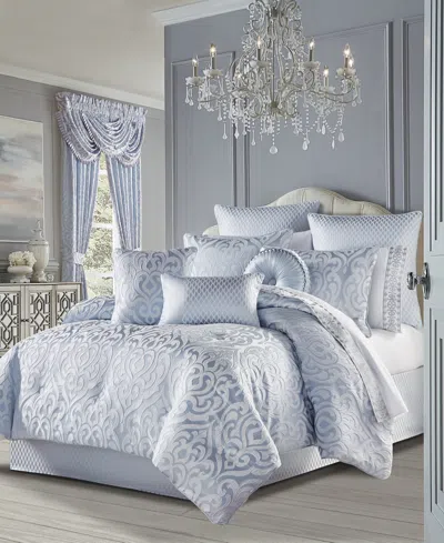 J Queen New York Astoria 4-pc. Powder Blue Comforter Set, King