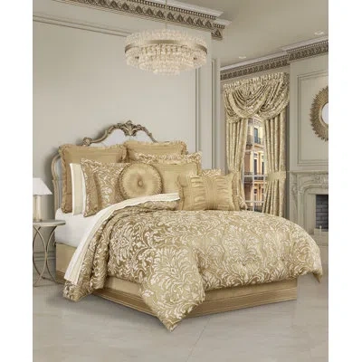J Queen New York Aurelia 4pc. Comforter Set In Gold