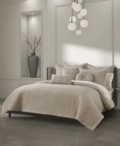 J Queen New York Brilliance Quilt Sets In Pebble