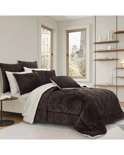 J QUEEN NEW YORK J. QUEEN NEW YORK EVERETT COMFORTER SET