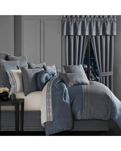 J Queen New York J. Queen New York Five Queens Court Leah Comforter Set In Black