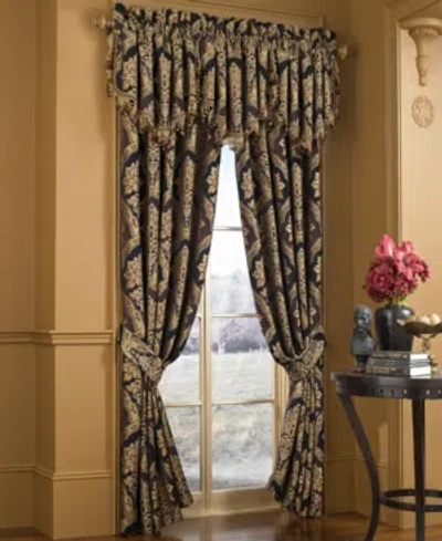 J Queen New York Reilly Window Panel Bedding In Red