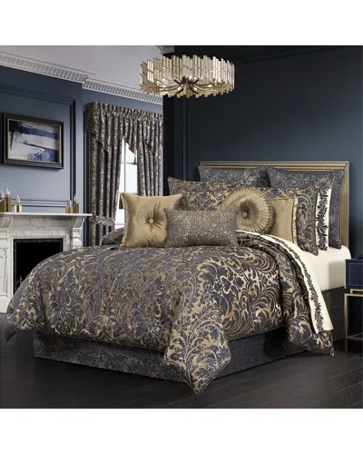 J Queen New York J. Queen New York Glimmerstone Comforter Set In Gray