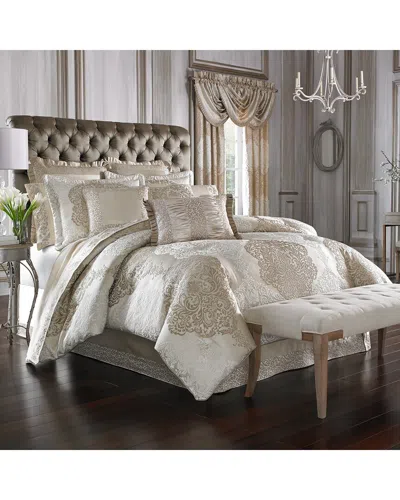 J Queen New York J. Queen New York Guiliana Comforter Set