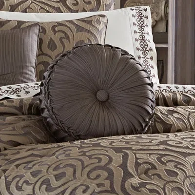 J Queen New York Pecora Tufted Round Decorative Throw Pillow In Mink