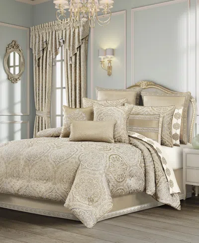 J Queen New York Romero Print 4-pc. Comforter Set, King In Gold