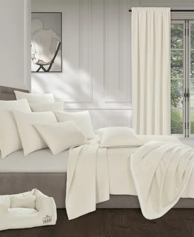 J Queen New York Townsend 3pc. Quilt Set, King/california King In Ivory